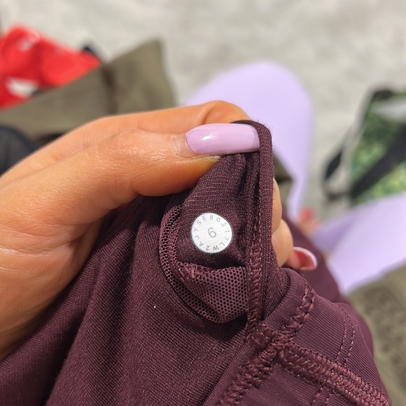 LULULEMON DOUBLE TAP BRA SZ 6 - Picture 5 of 5